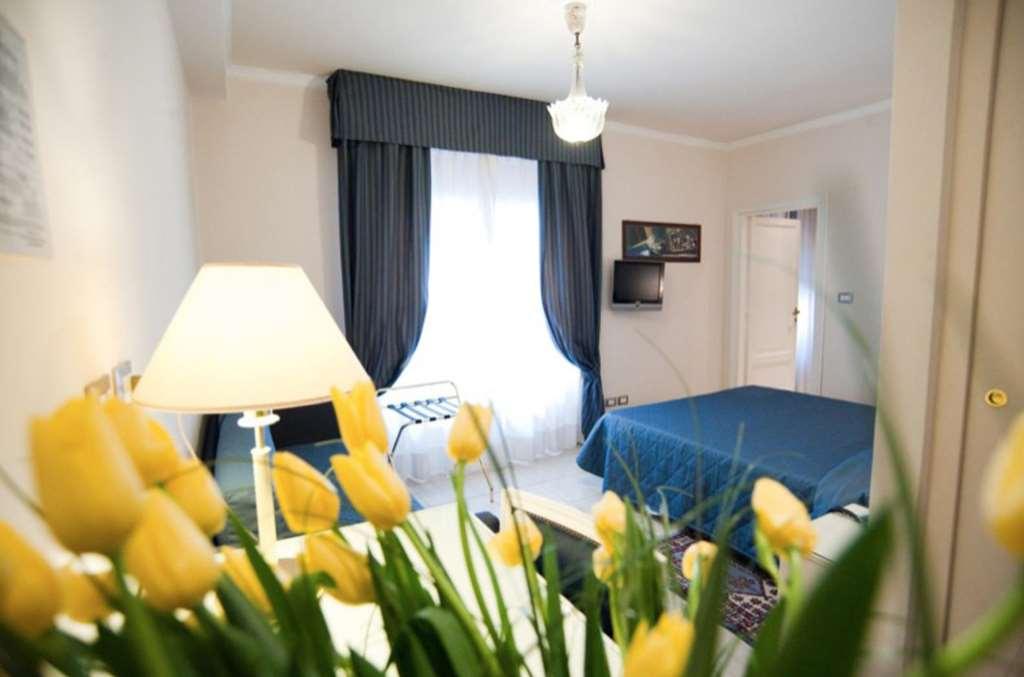 Hotel Gran Duca Livorno Exterior photo
